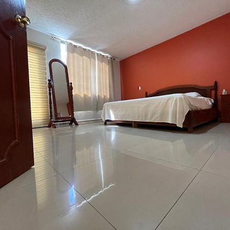 Beautiful Private House In The Downtown With 3 Floors Villa Tepatitlán de Morelos Exteriör bild
