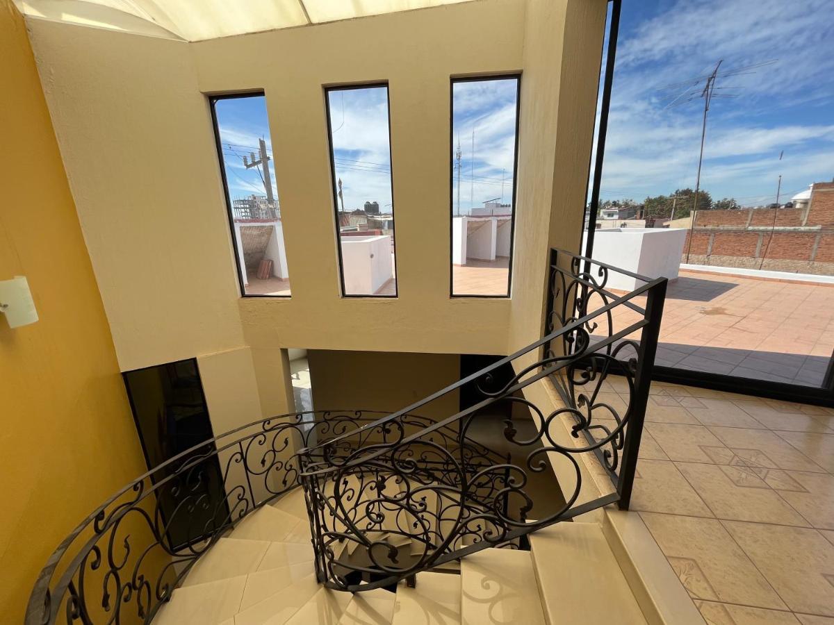 Beautiful Private House In The Downtown With 3 Floors Villa Tepatitlán de Morelos Exteriör bild